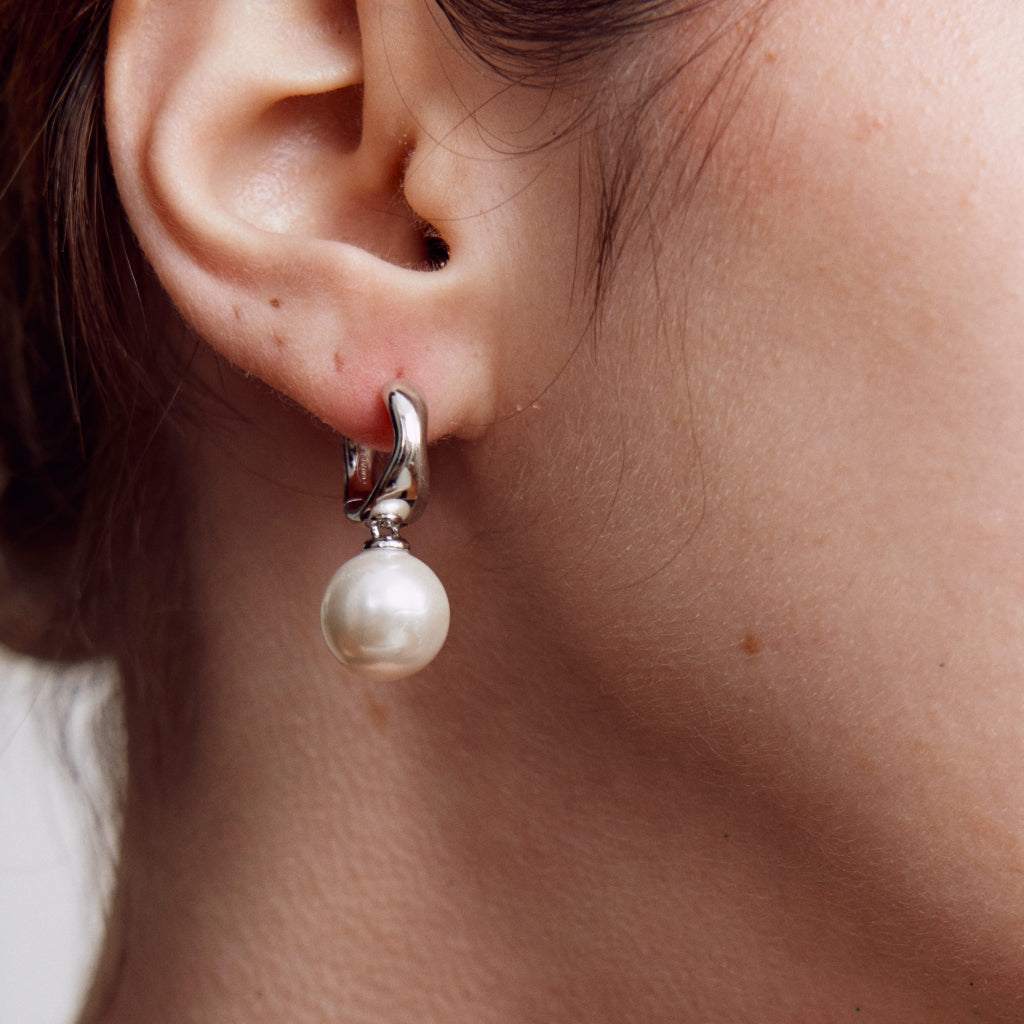 Silver Milk Pearl Earrings