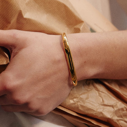 Golden Coffee Mug Bracelet