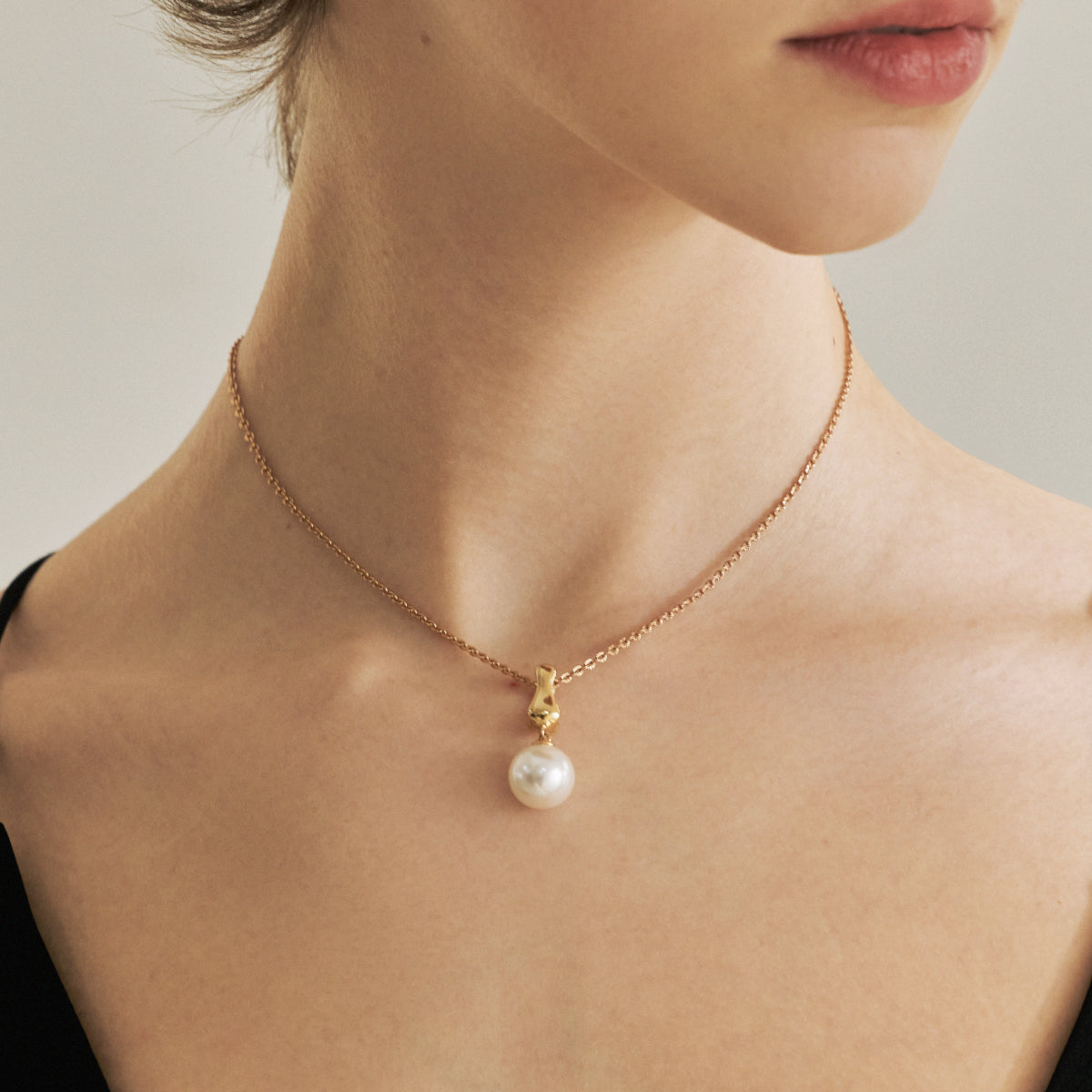 Golden Milk Pearl Necklace